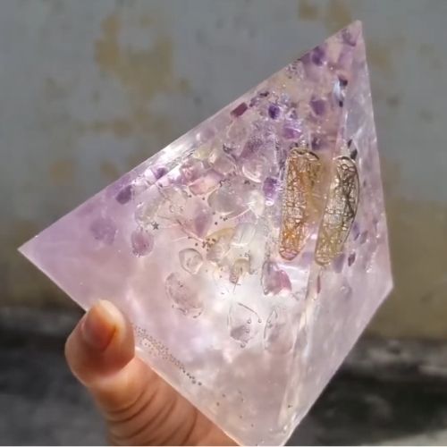 Kim-tu-thap-phong-thuy-langdanonnuocdanang-1